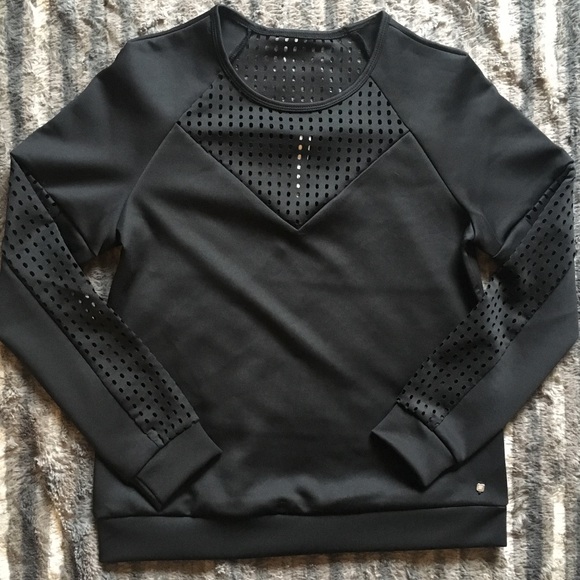 NWT Fabletics "Tilly" Black Sweatshirt Size Medium - Picture 2 of 8